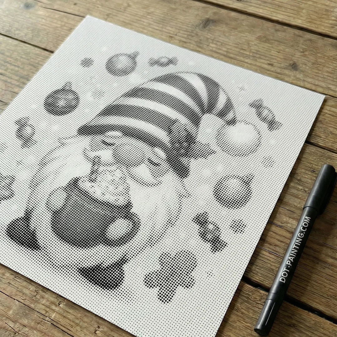 Gnomo con pittura a puntini di caffè