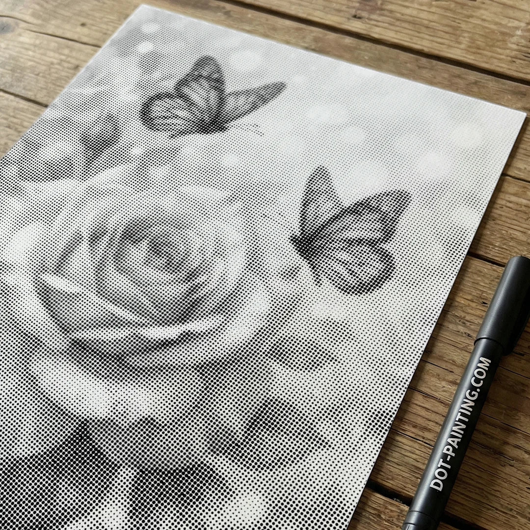 Farfalla con pittura a pois rosa