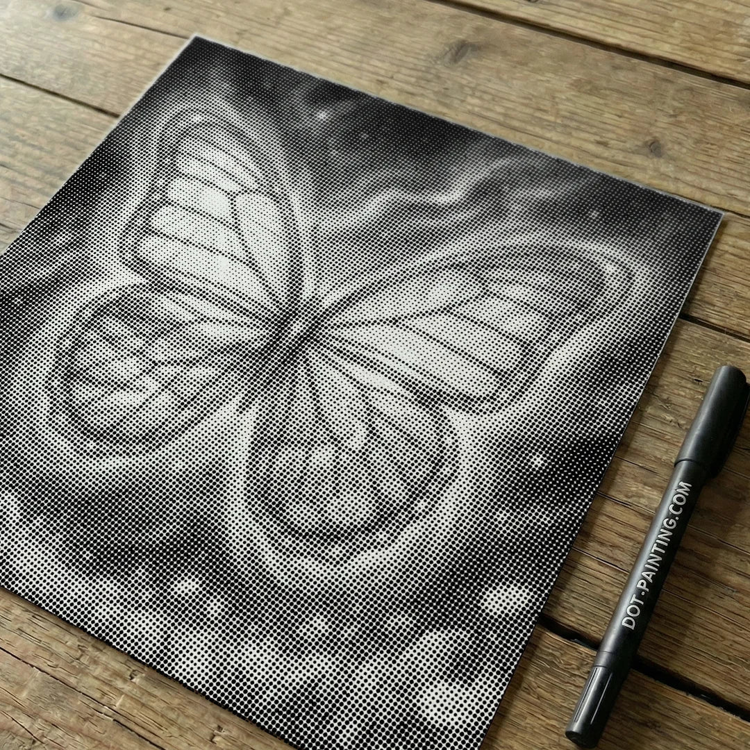 Pittura a punti con farfalla delle 4 stagioni