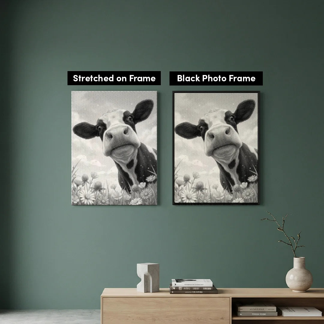 Mucca felice con pittura a punti di fiori